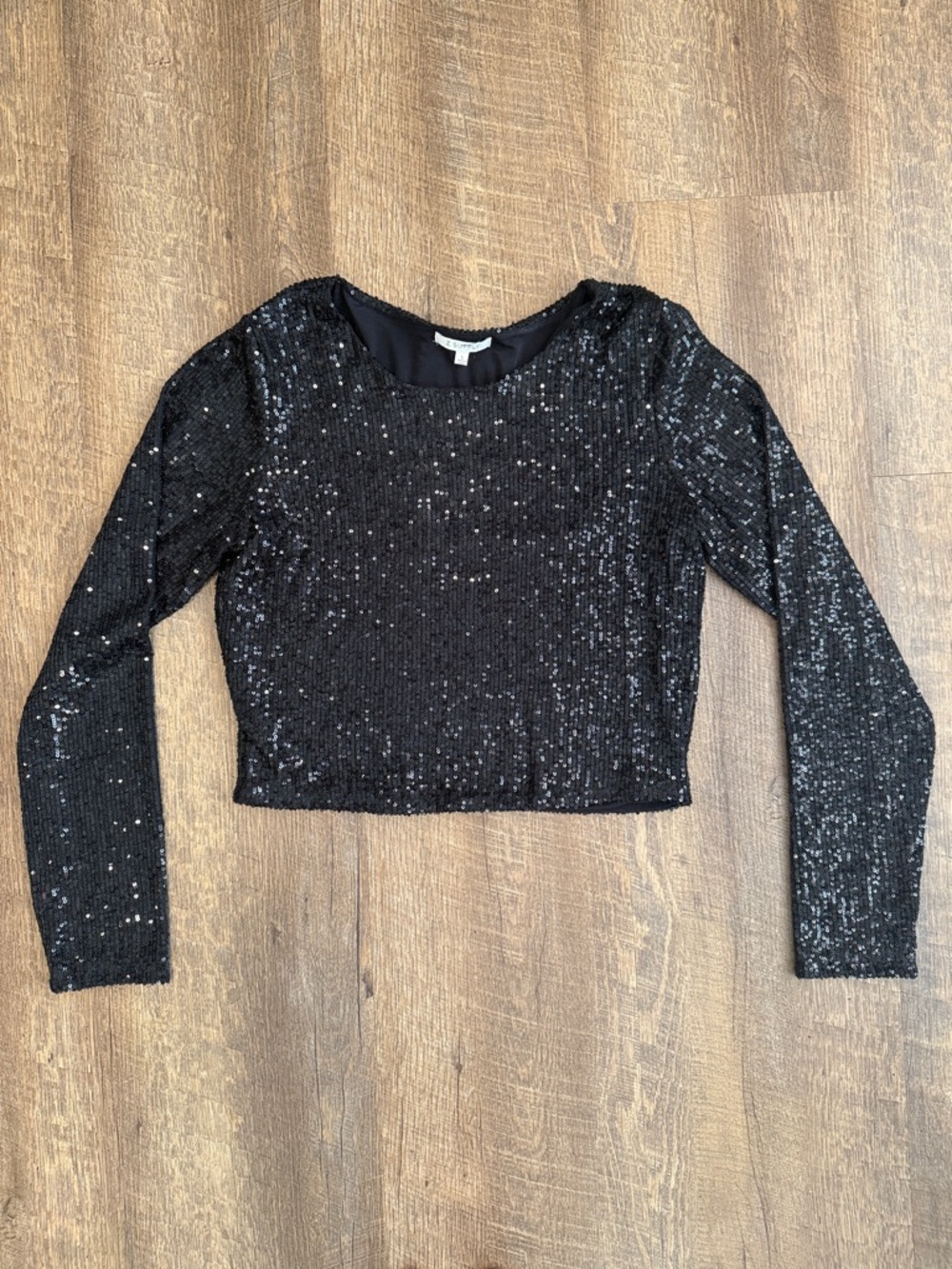Z Supply Women’s Aurora Black Sequin Long Sleeve Crop Top Size Large - Picture 3 of 13